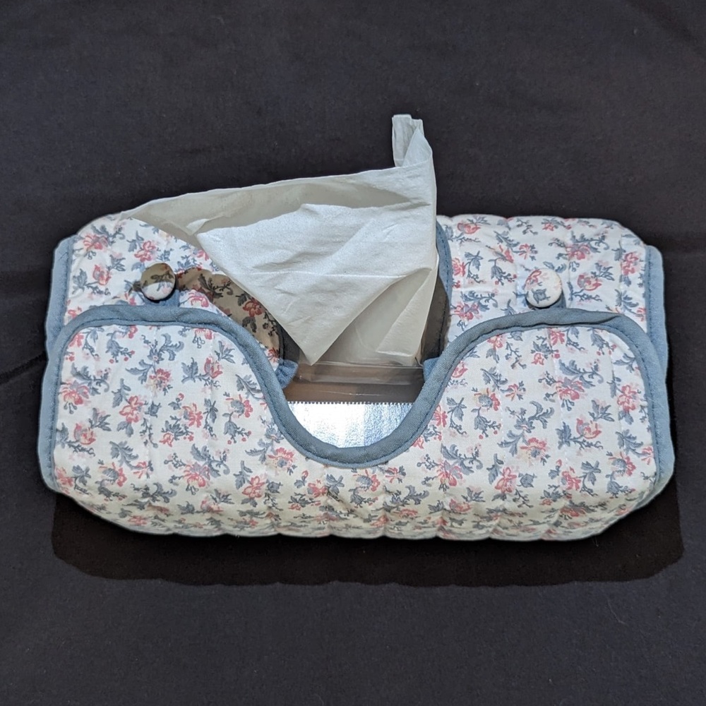 Laura Ashley - Ribbons Collection - Tissue Box Cover